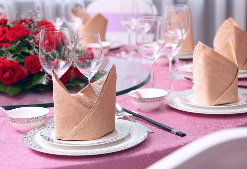 Felicity Hotel Shenzhen, Luohu Railway Station