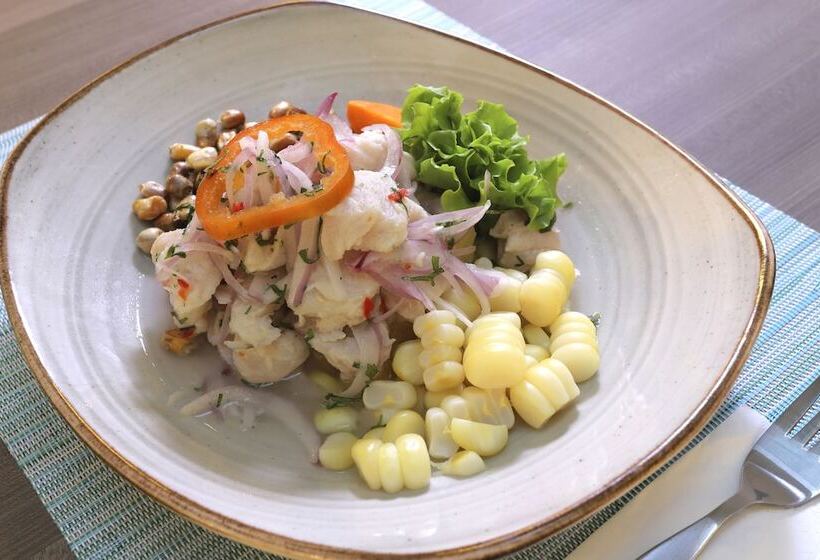 ホテル Casa Andina Standard Trujillo Plaza