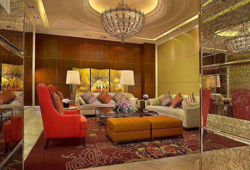 فندق Celebrity City