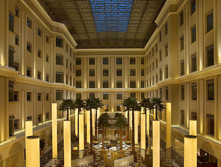 فندق Celebrity City