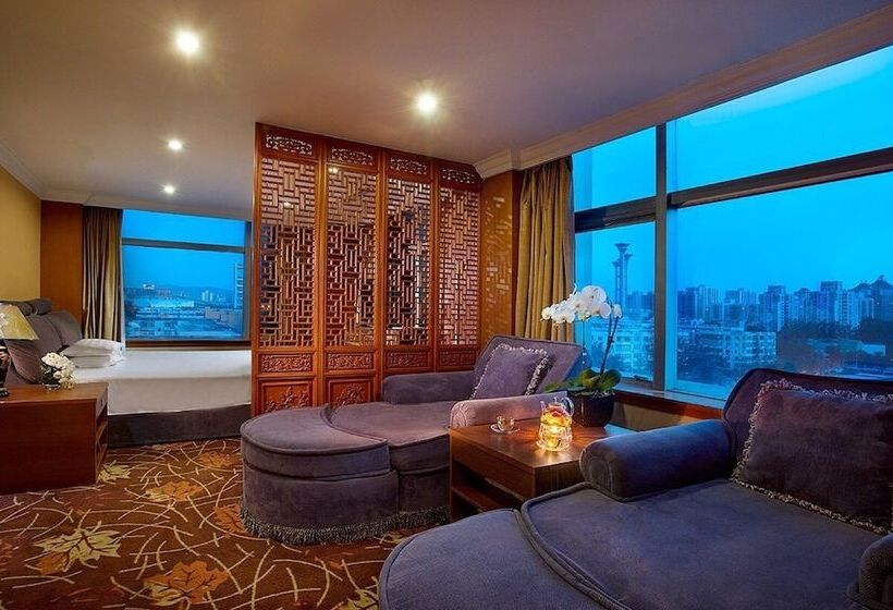 호텔 Celebrity International Grand