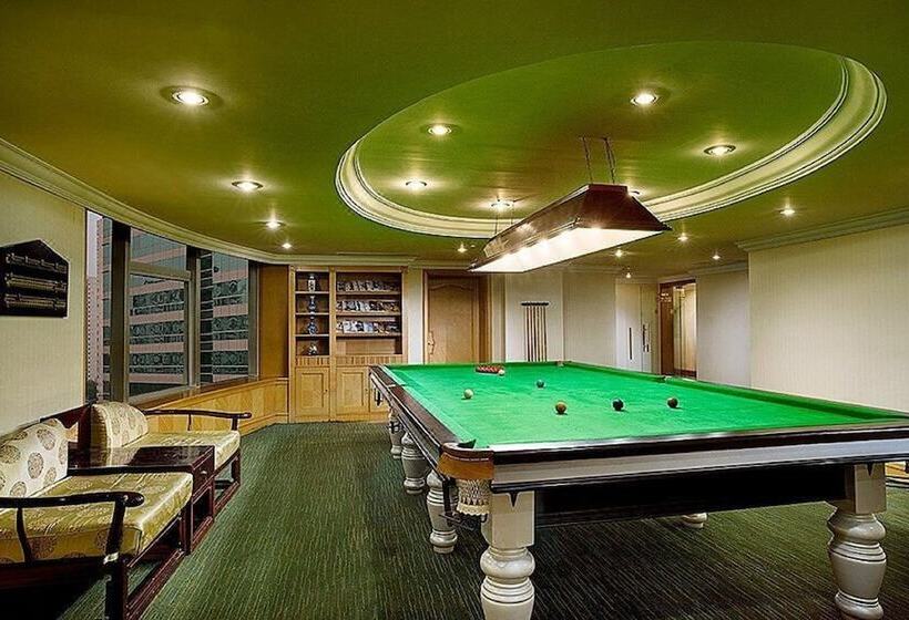 호텔 Celebrity International Grand