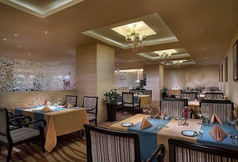 호텔 Celebrity International Grand