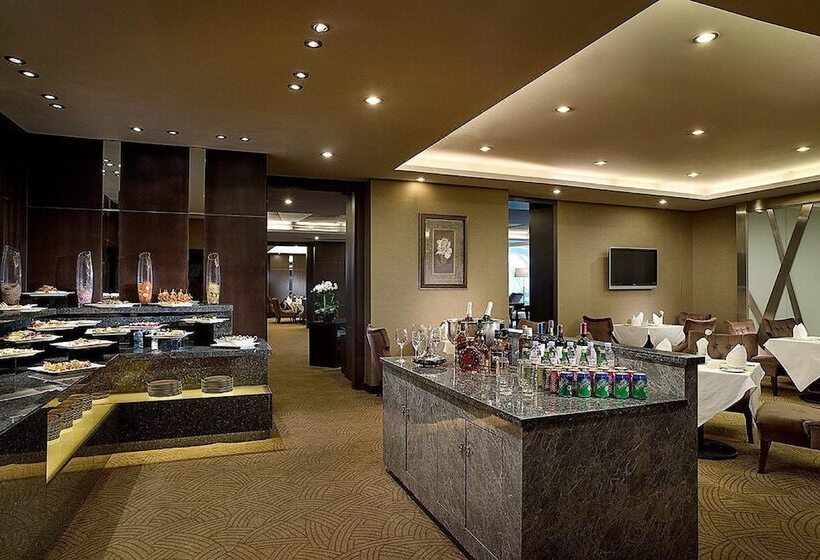 호텔 Celebrity International Grand