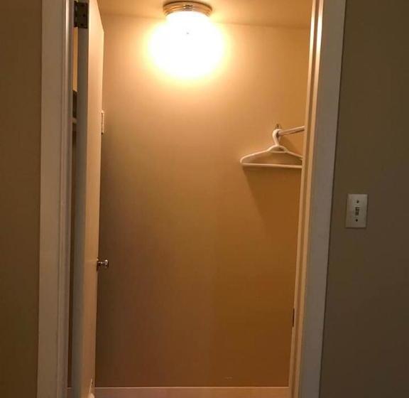 فندق Coastal Inn Kingfisher