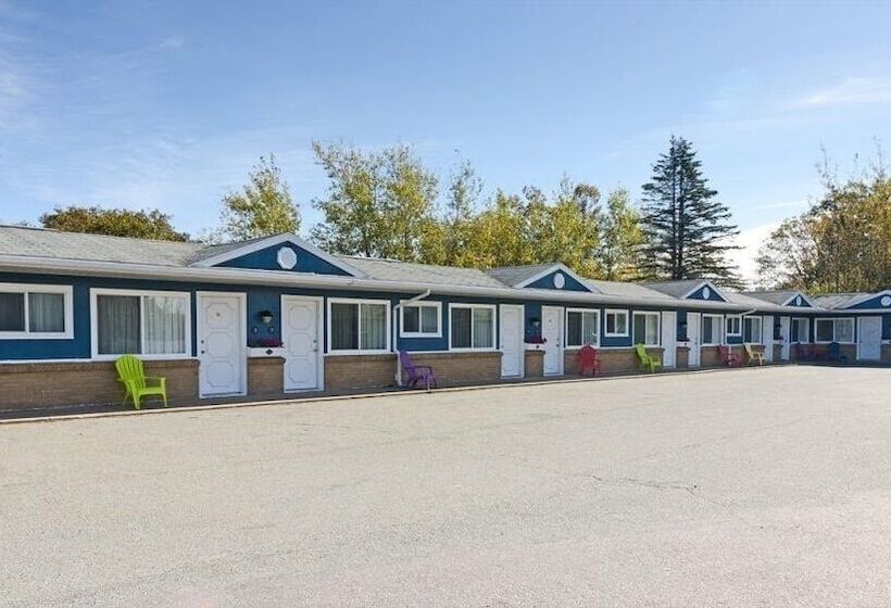 فندق Coastal Inn Kingfisher