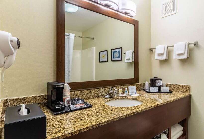 בית מלון כפרי Comfort Inn & Suites Gillette Near Campbell Medical Center