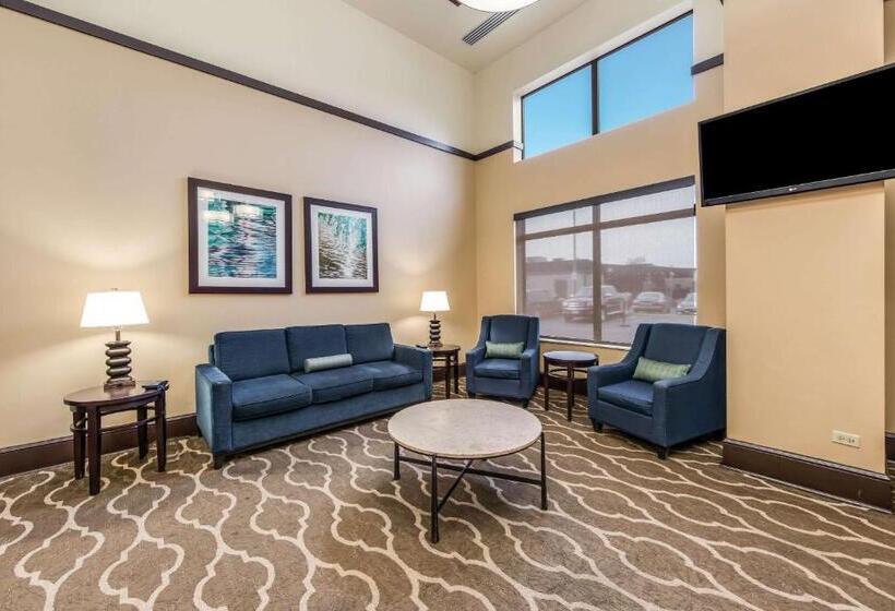 هتل Comfort Suites Chicago O Hare Airport