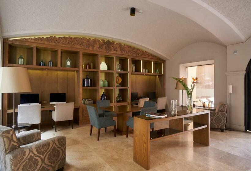 ホテル Costa Del Sol Trujillo Centro