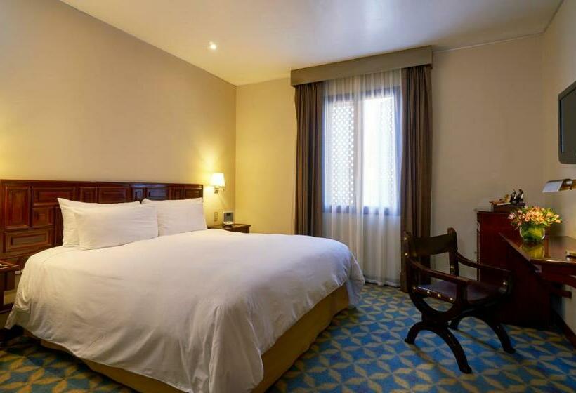 ホテル Costa Del Sol Trujillo Centro