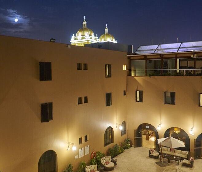 ホテル Costa Del Sol Trujillo Centro