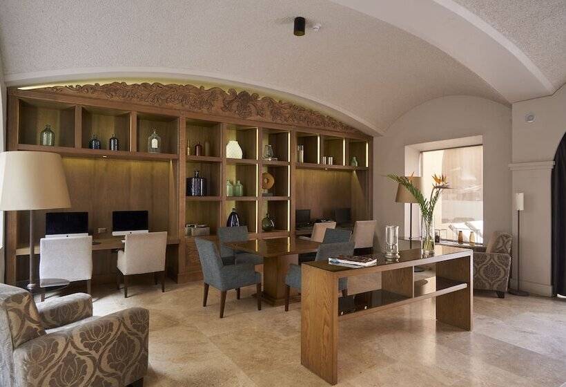 ホテル Costa Del Sol Trujillo Centro