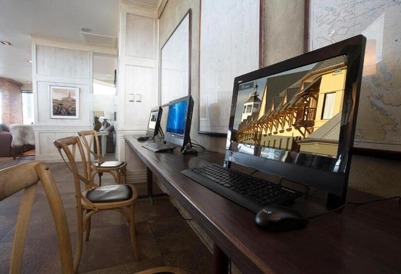 فندق Costaustralis