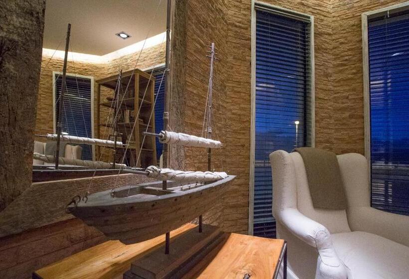 فندق Costaustralis