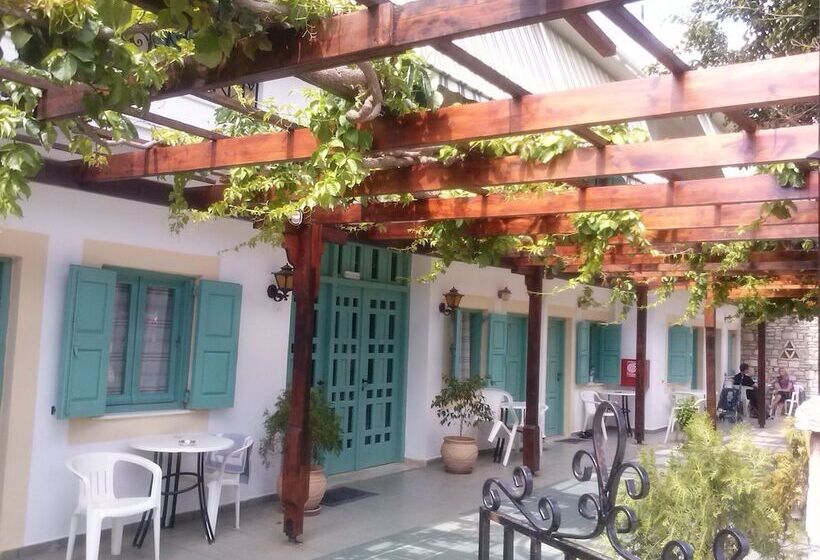 فندق Dimitris Villa