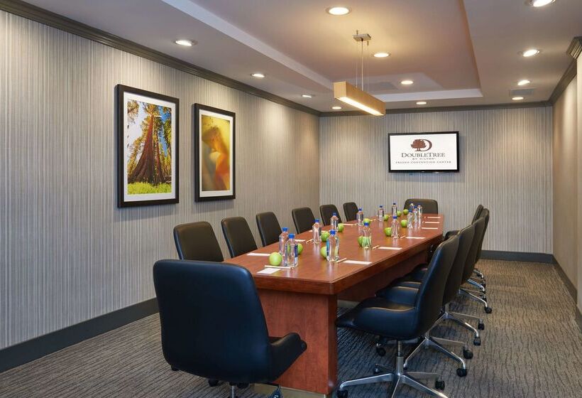 酒店 Doubletree By Hilton Fresno Convention Center