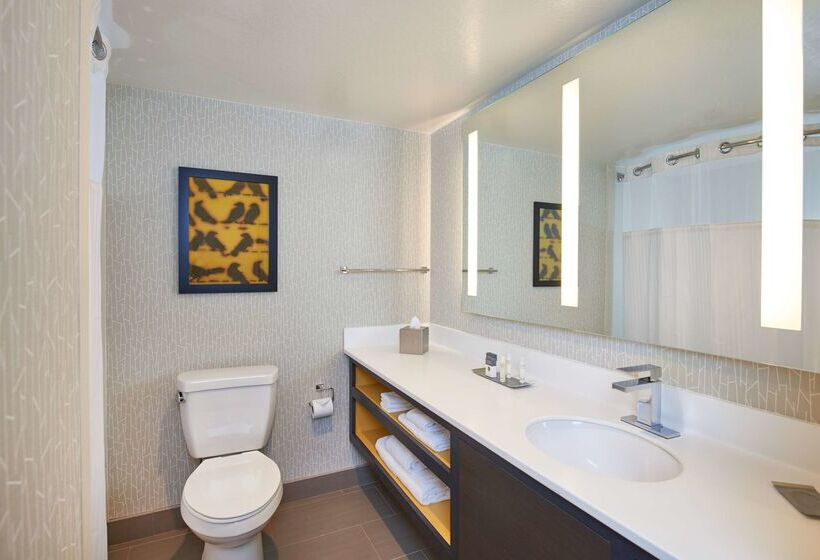 酒店 Doubletree By Hilton Fresno Convention Center