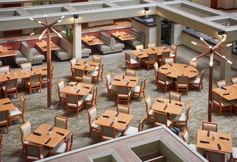 酒店 Doubletree By Hilton Fresno Convention Center