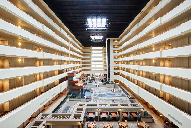 בית מלון כפרי Doubletree By Hilton Fresno Convention Center