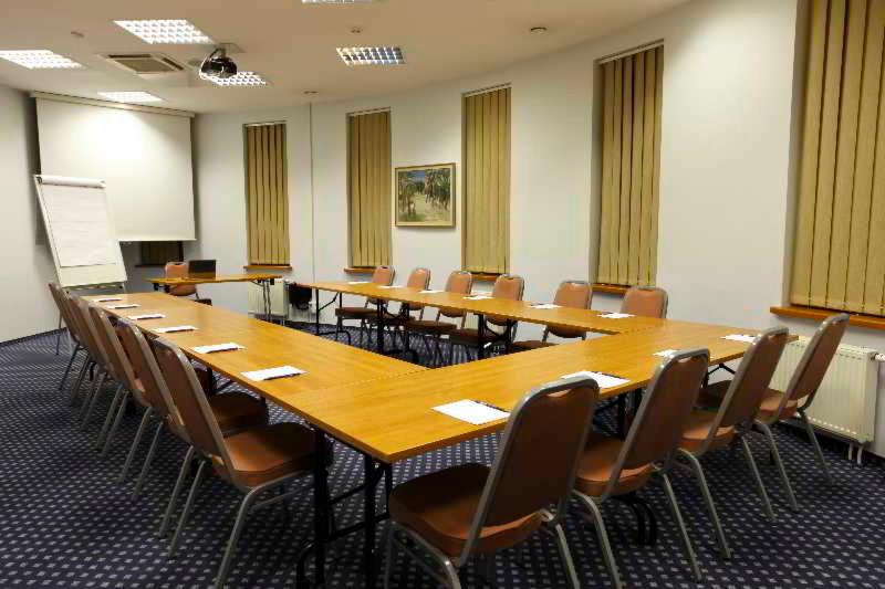 בית מלון כפרי Art City Inn