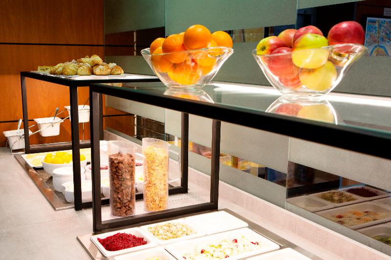 בית מלון כפרי Art City Inn