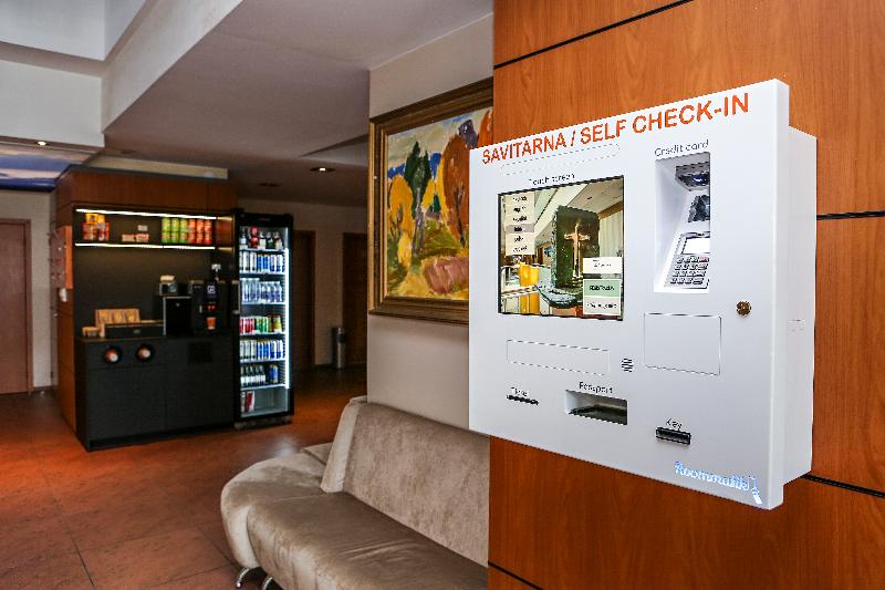 בית מלון כפרי Art City Inn