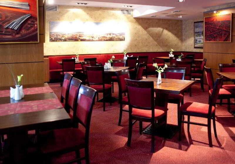 בית מלון כפרי Art City Inn