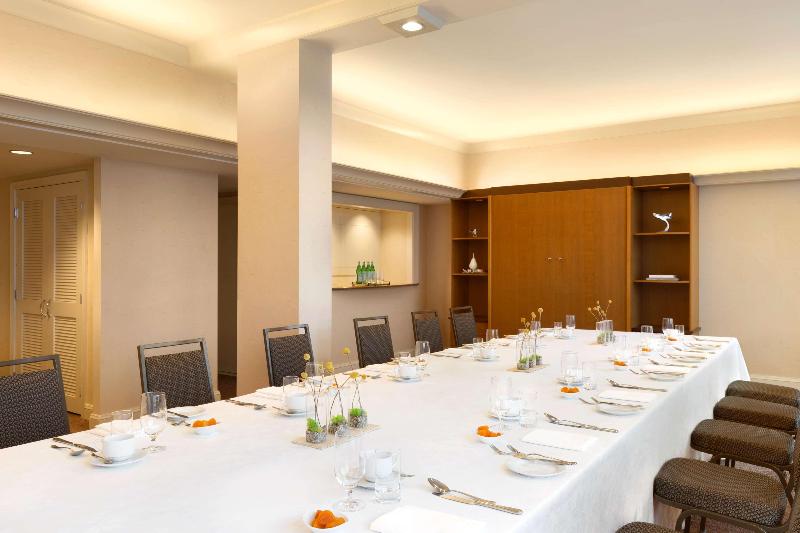 فندق Fairmont Vancouver Airport Interminal