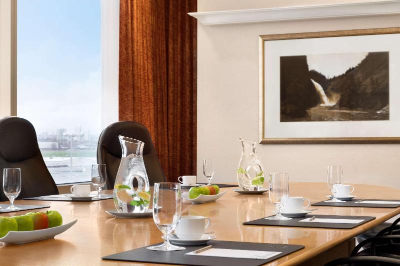 فندق Fairmont Vancouver Airport Interminal