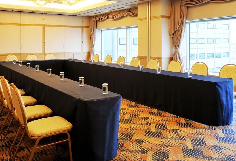 Отель Ginza Creston