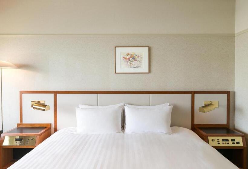 בית מלון כפרי Grand Mercure Sapporo Odori Park