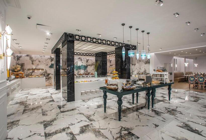 The Grandresort   Limited Edition By Leonardo Hotels