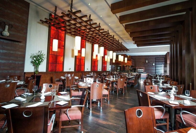 בית מלון כפרי Hilton Colon Guayaquil