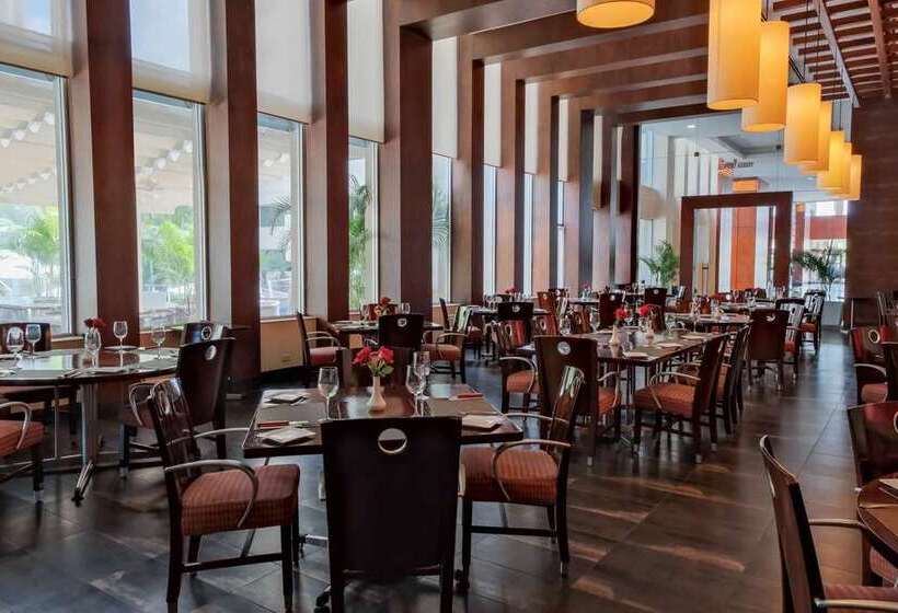 هتل Hilton Colon Guayaquil