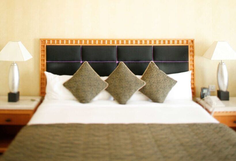 هتل Hilton Salalah Resort