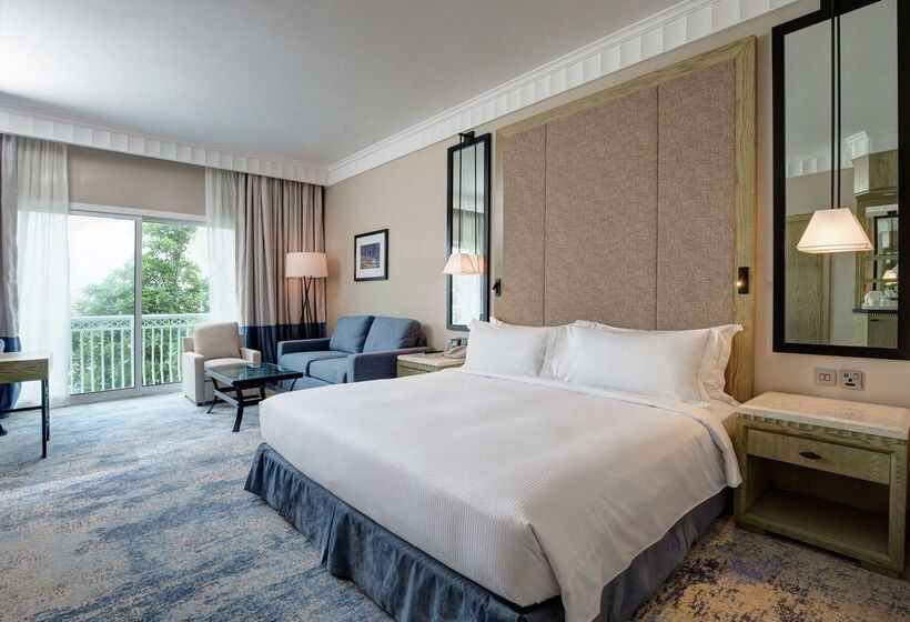 هتل Hilton Salalah Resort