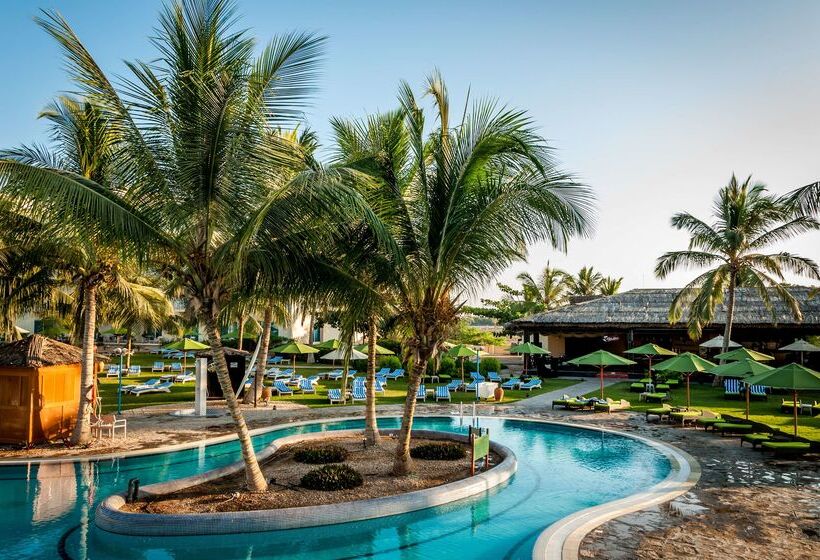 هتل Hilton Salalah Resort