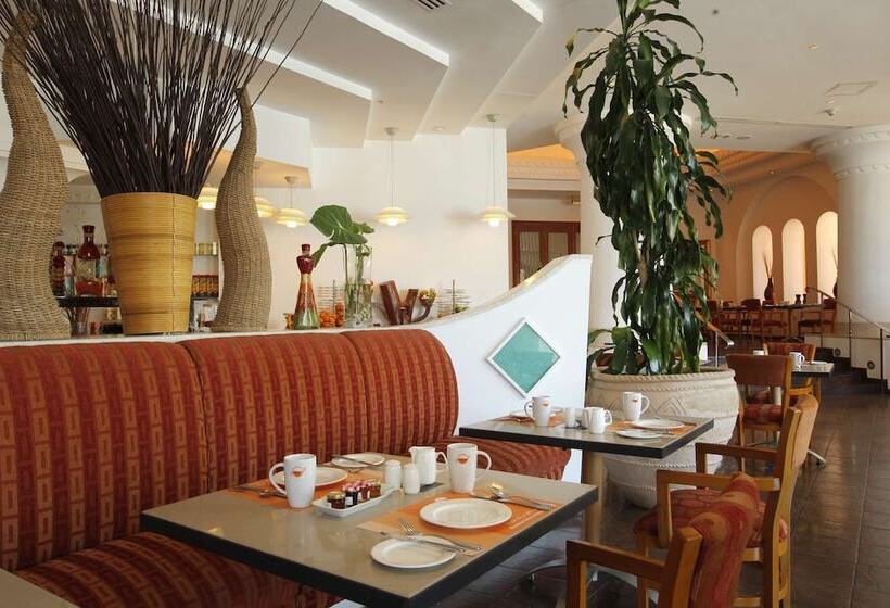 هتل Hilton Salalah Resort