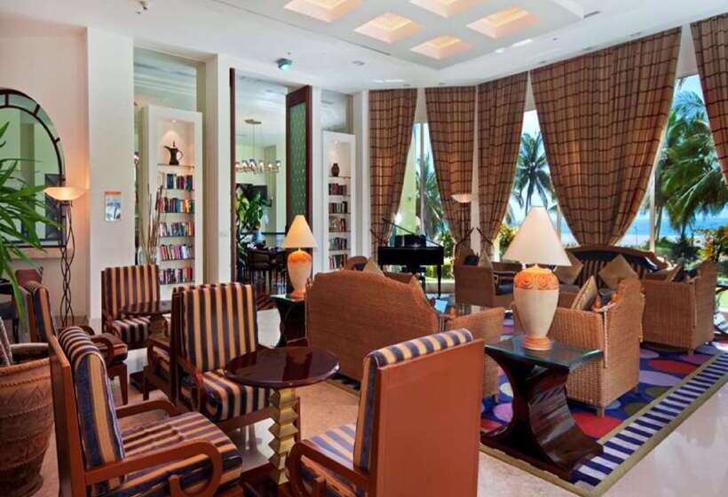 هتل Hilton Salalah Resort