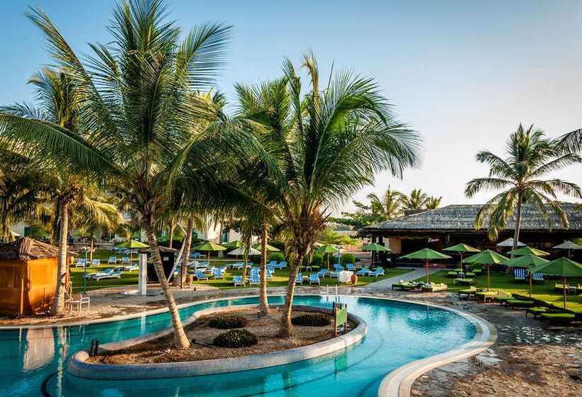 هتل Hilton Salalah Resort