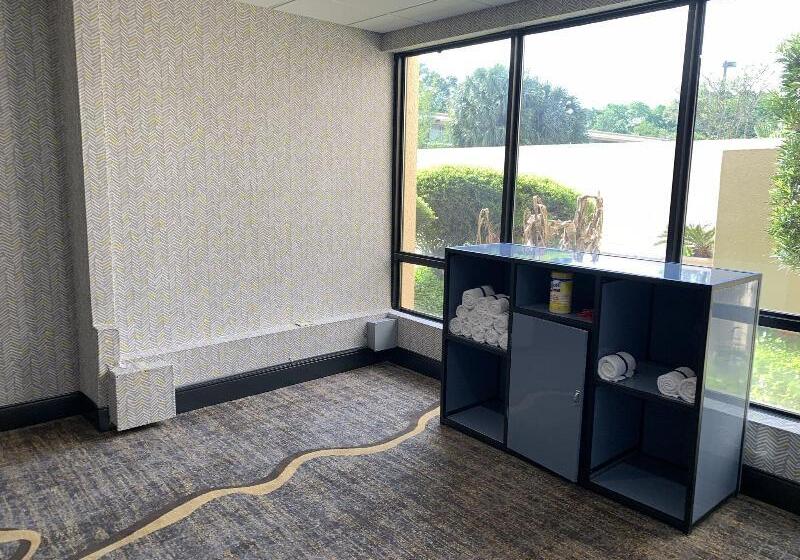 هتل Holiday Inn Baton Rouge South, An Ihg