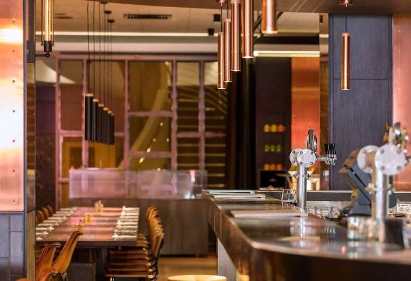 ホテル Holiday Inn Perth City Centre, An Ihg