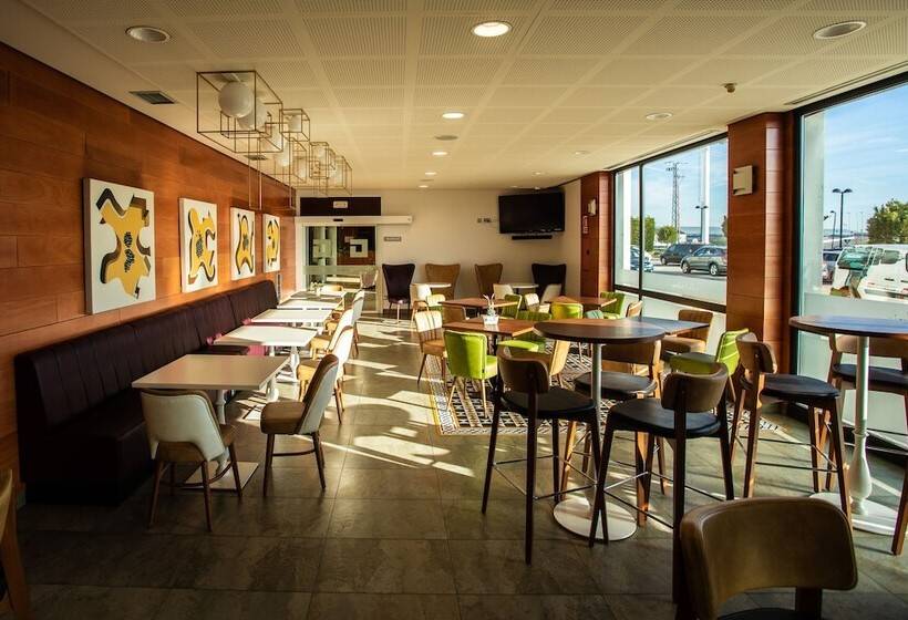 Отель Hq La Galeria