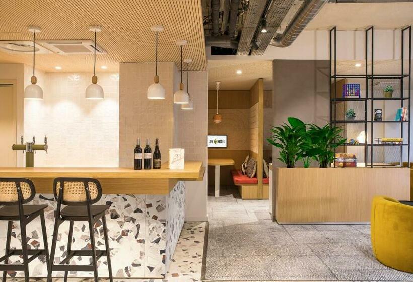 هتل Hôtel Life Bordeaux Gare   Bg