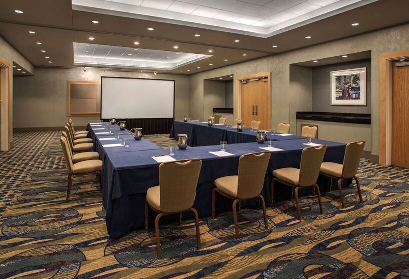 בית מלון כפרי Hyatt Regency Pittsburgh International Airport