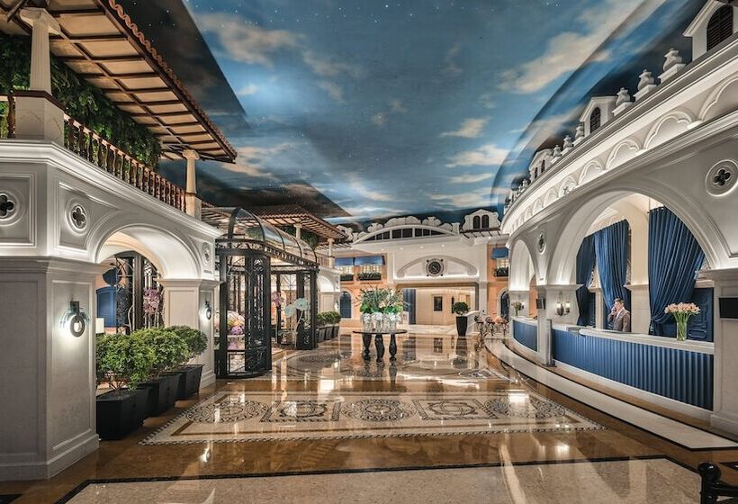 Отель Indigo Shenzhen Overseas Chinese Town, An Ihg