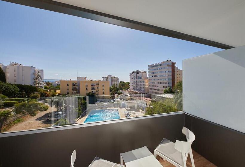 هتل Joan Miro Museum