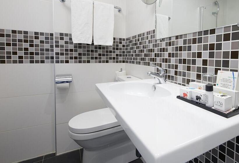 هتل Joan Miro Museum