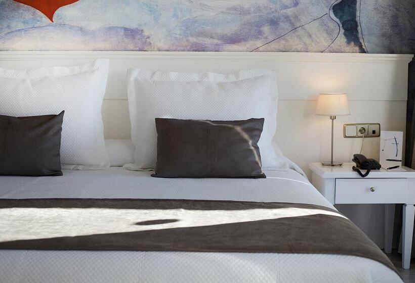 هتل Joan Miro Museum