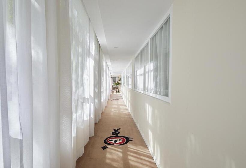 هتل Joan Miro Museum